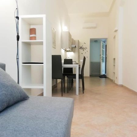 Mistrangelohome 5 - Appartamento In Pieno Centro Savona Exterior foto