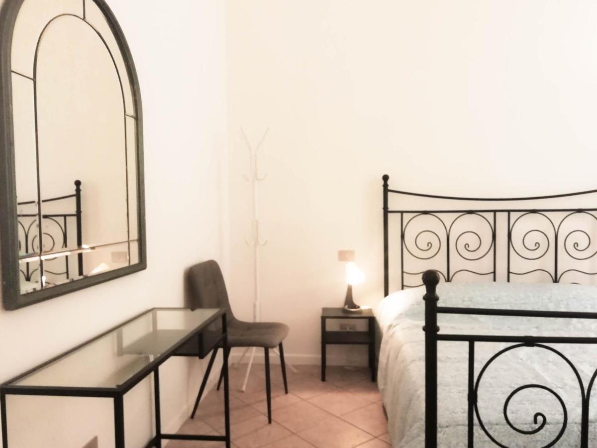 Mistrangelohome 5 - Appartamento In Pieno Centro Savona Exterior foto